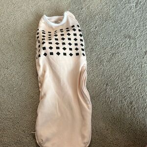 Nanit newborn swaddle. Worn once. Excellent condition